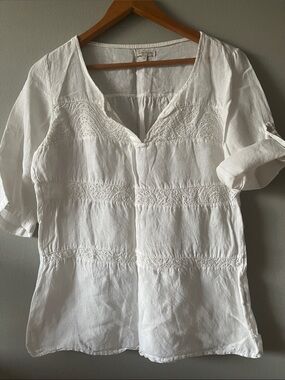 Italian 100% Linen White Eyelet V-Neck Top